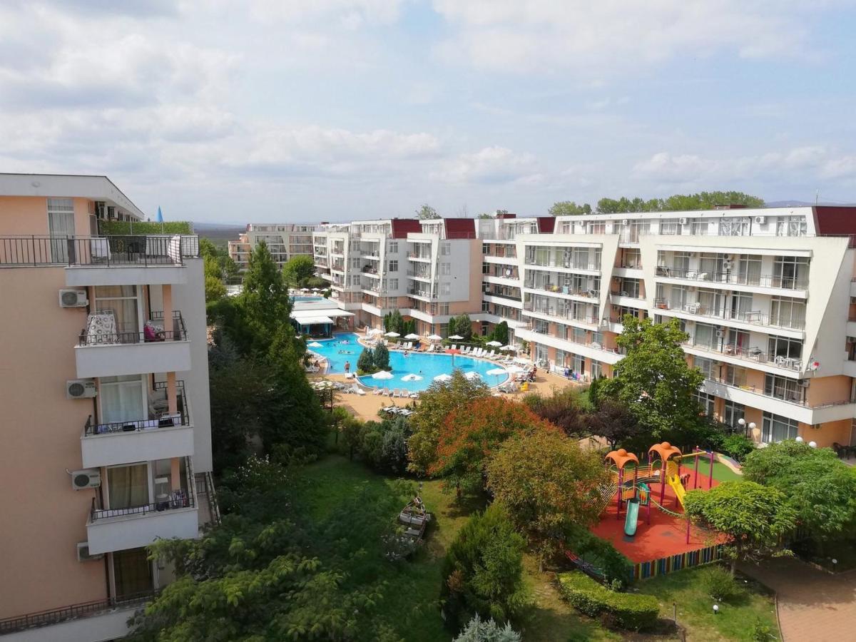 Apartment Daisy Grand Kamelia Slântsjev Brjag Eksteriør bilde